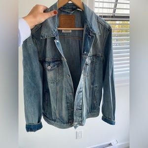 Levi’s mens size medium denim jacket